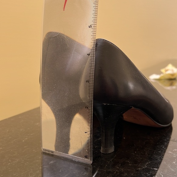 Cole Haan black pumps - Picture 3 of 4